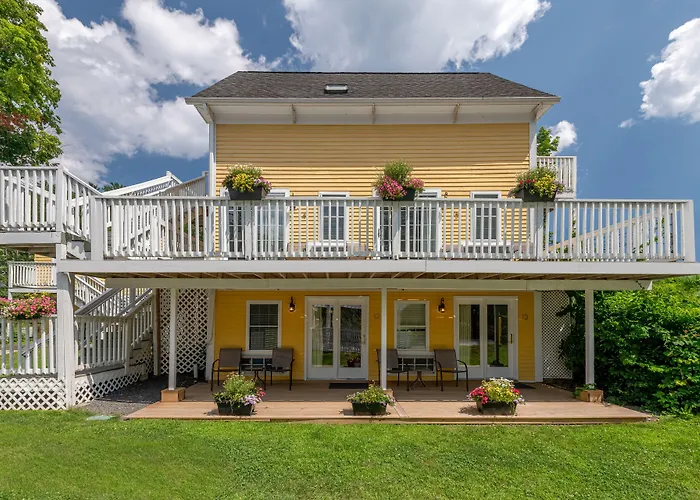 Admiral'S Inn Resort